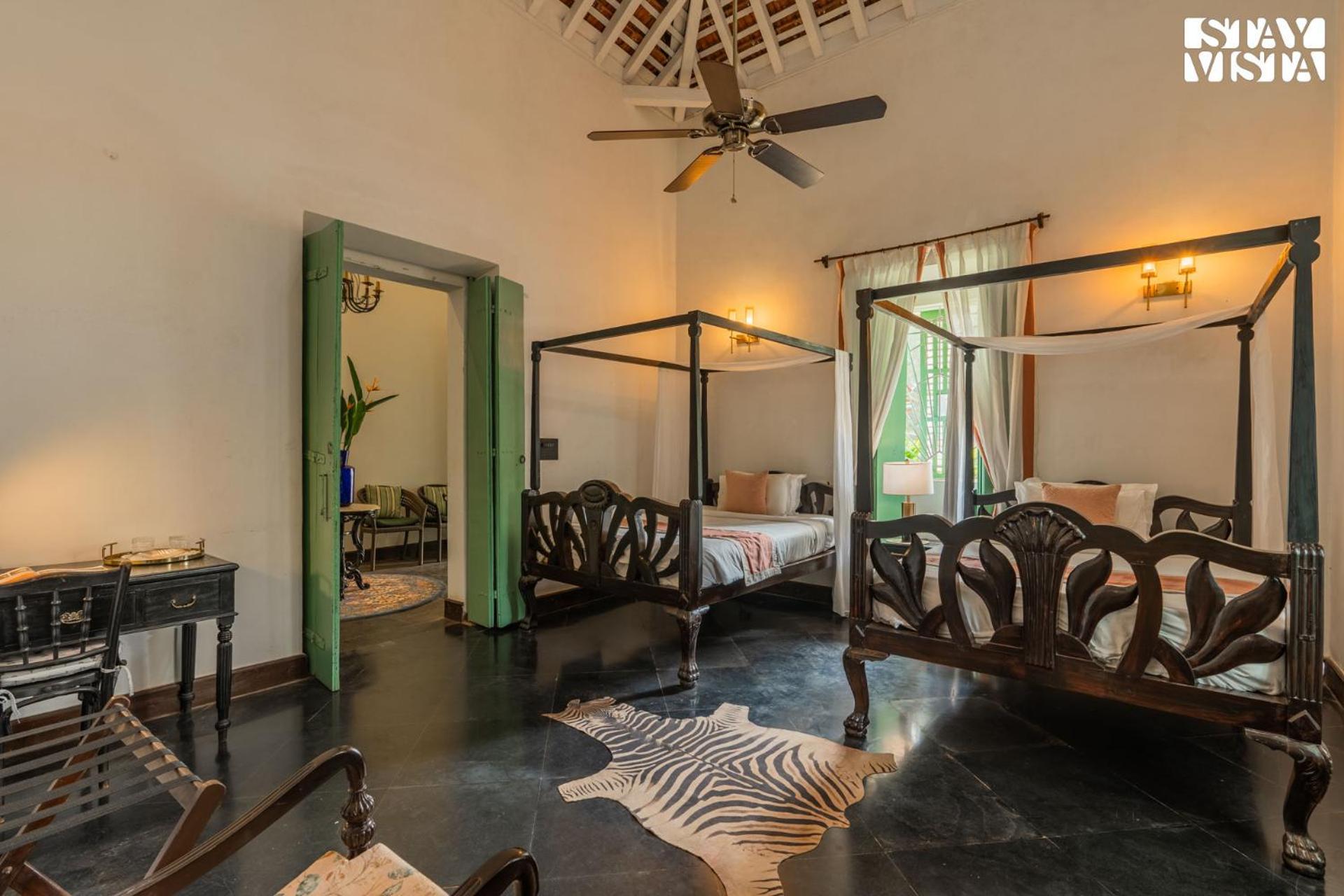 Stayvista At Amalia By Tellado With Pool, Wifi Assagao 외부 사진