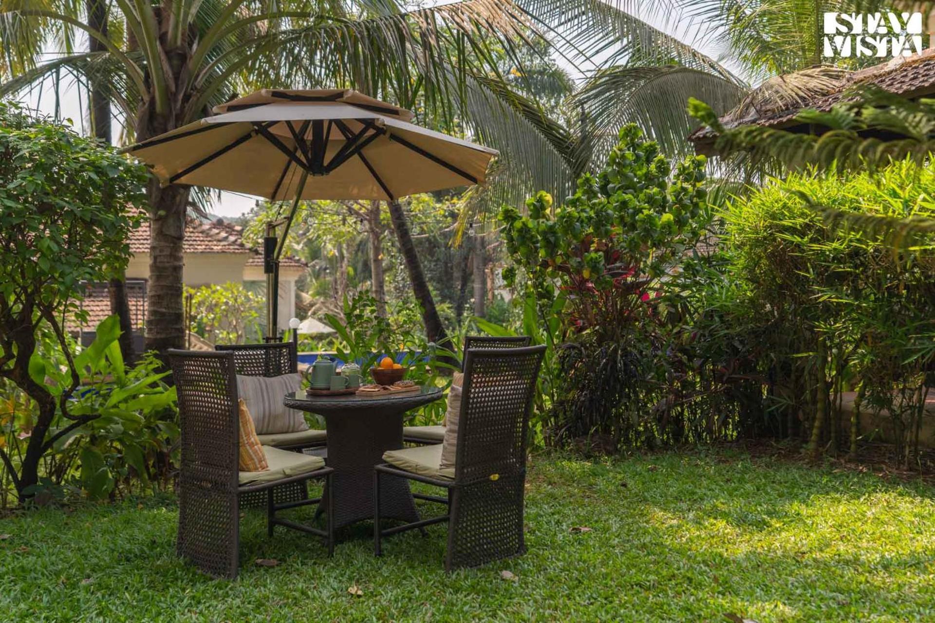 Stayvista At Amalia By Tellado With Pool, Wifi Assagao 외부 사진